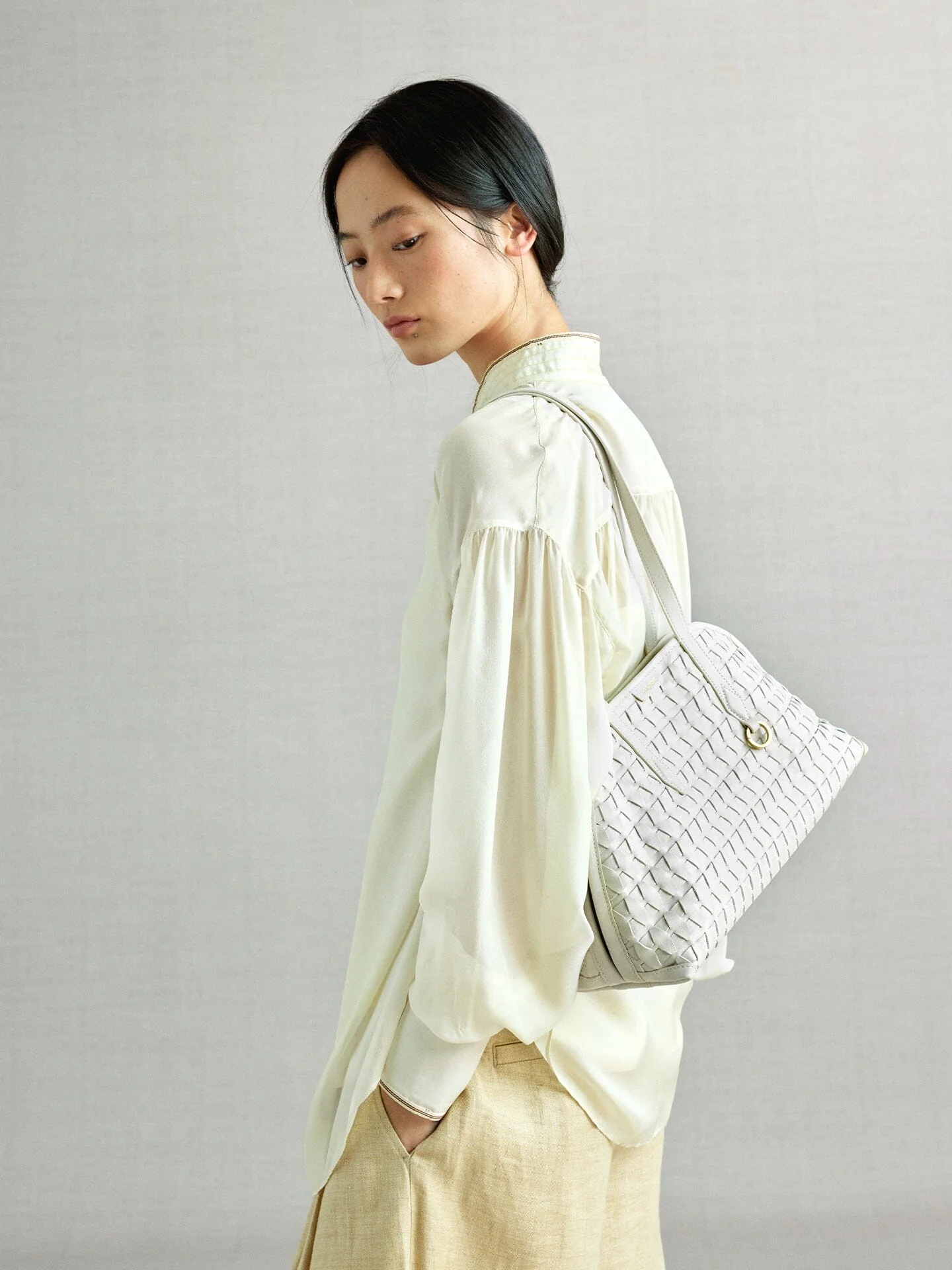 Lattice Shellseeker Bag - Image 2