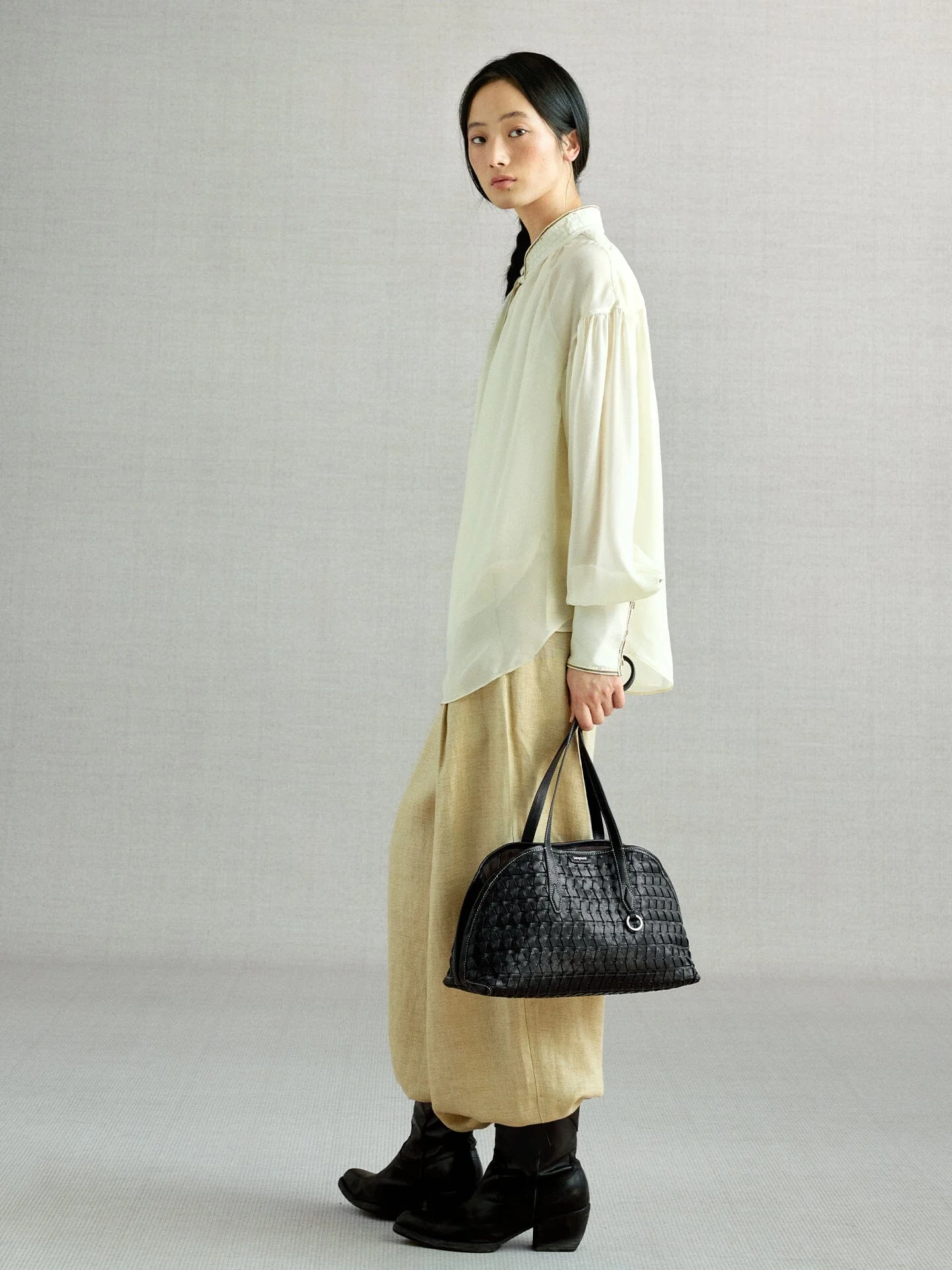 Lattice Shellseeker Bag - Image 3
